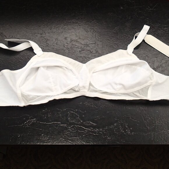 Exquisite Form White Bra Size 40B - Picture 8 of 8
